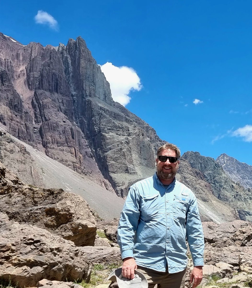 RobinArmit's tweet image. Geology fieldwork heaven in the Atacama #geology #andes #3dmodelling