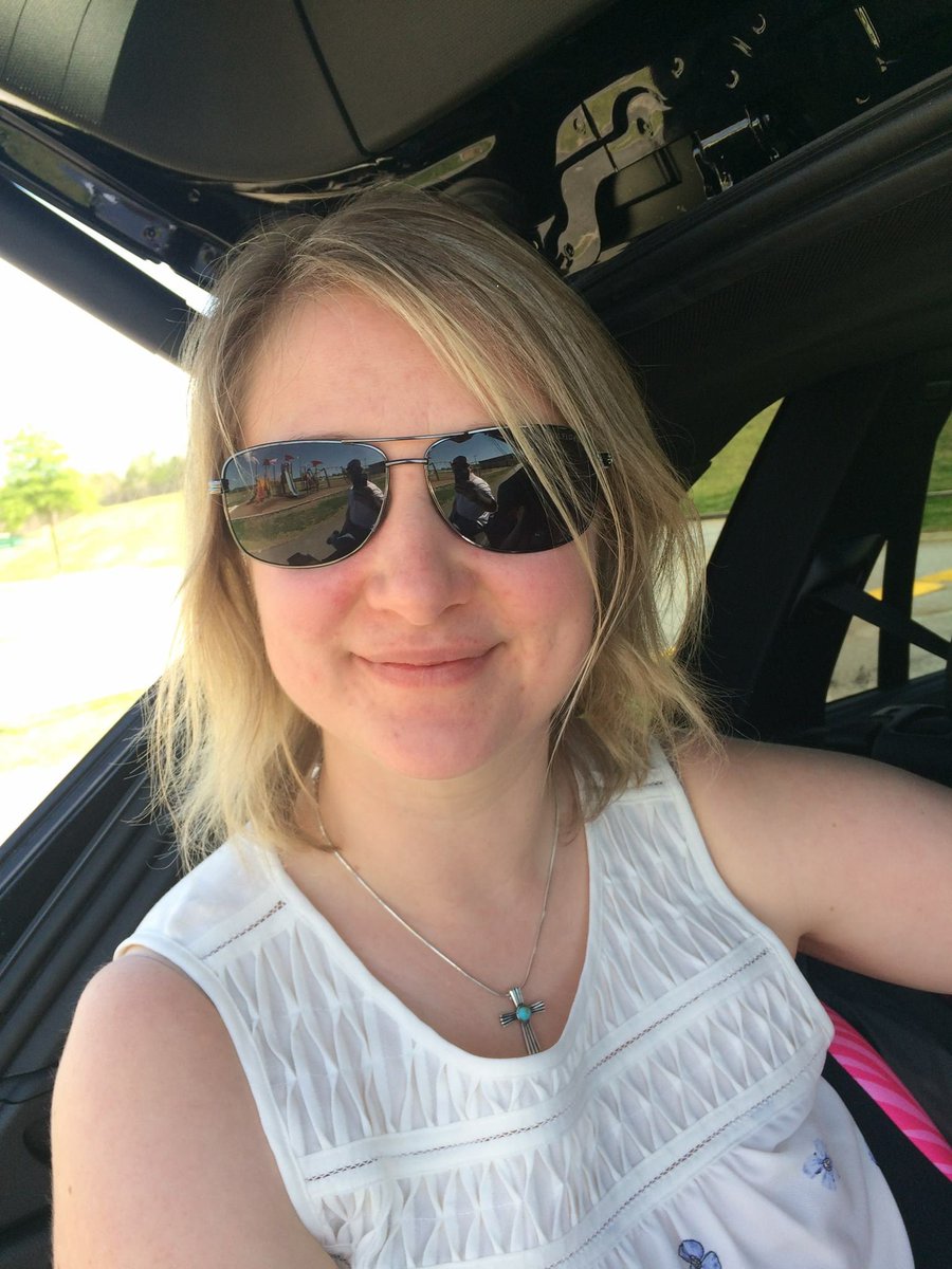 specialagent78's tweet photo. Happy Birthday to my gorgeous wife @AnnaBarton, hope you have a fabulous day today ❤️🥳💐🎂🍾🥂🍹 https://t.co/JrvxAjz4hu