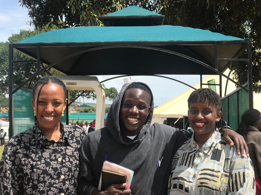 Altarboy01's tweet photo. Incase you missed out on @watotochurch sermon today head out to YouTube and you will be blessed.
Have a wonderful day and new week ahead Family
#WatotoChurchOnline
#WonderWorkingGod
@watotochurch https://t.co/ImKavYHtKi