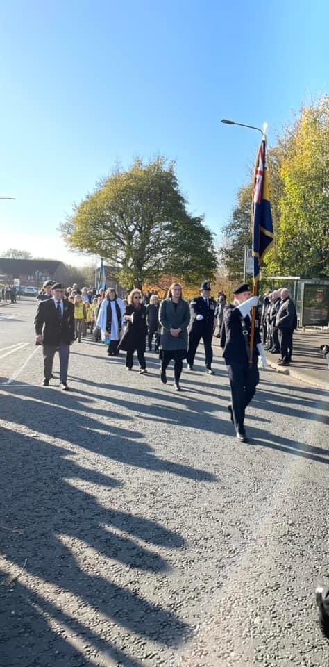 CllrLauraFlynn's tweet image. I was proud to join the Remembrance parade in #Aspull and lay wreaths at the war memorials in both Aspull and #NewSprings today. Wonderful to see so many local residents come to pay their respects #WeWillRememberThem #RemembranceSunday #LestWeForget