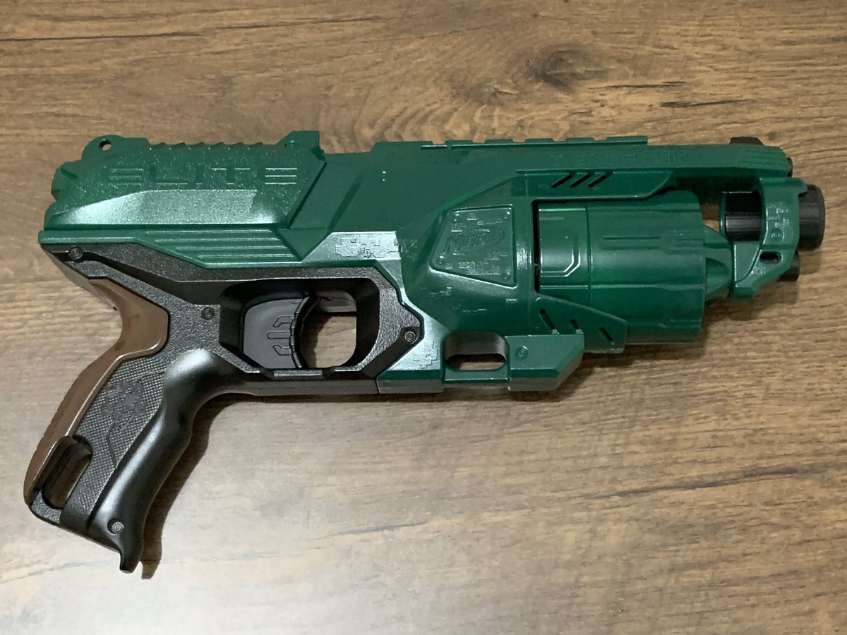 yossy_b's tweet photo. 今回はディスラプターを塗装。この後ウェザリングをやる予定。できるかなぁ…。

#ナーフ #NERF #ディスラプター #DISRUPTOR #塗装 https://t.co/RBkcc5s3wM