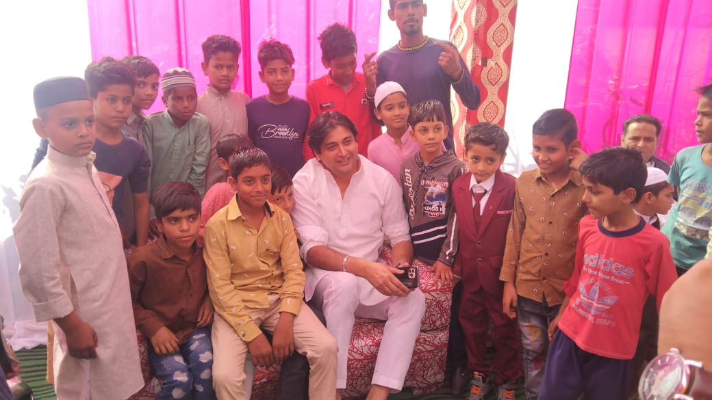 FaizAha97473540's tweet photo. अपनों के बीच बेहट विधायक उमर अली खान साहब,,,
@yadavakhilesh @umarpathed @MediaCellSP @samajwadiparty https://t.co/3qSLIaP8rn