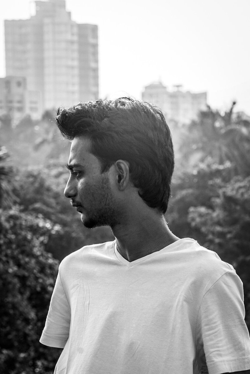 Even though it wasn't me, I could feel the grief Thinkin with your brains blown, that would make the pain go...No, you got to find a way to survive, cause they win when your soul dies🥀