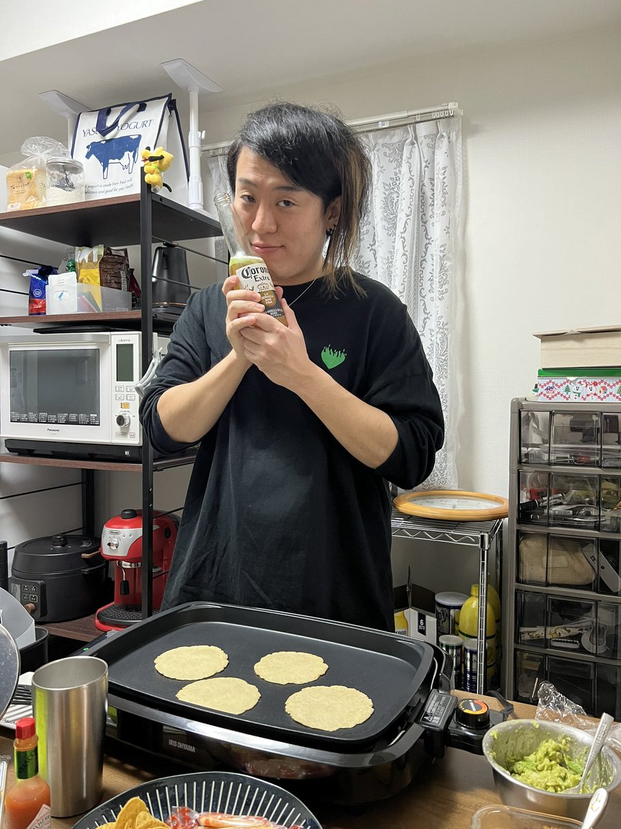 SumireTamura's tweet photo. いやーーーー
いい日曜日でした!!!
集合写真撮るの忘れたけど
Aster for io 忘年会でした!🕺✨
ついにタコおじのタコスが食べられて
満足です🤩🤩🤩
#asterforio #taco #忘年会 https://t.co/hDiWBagjag