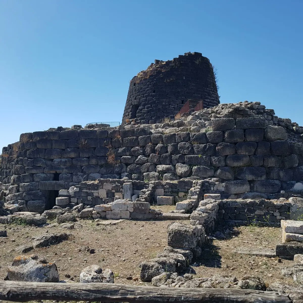 MigrantesV's tweet photo. A proposito di templi in decadenza :
il tranello è: ignorare una serie di atteggiamenti e di scelte che compromettono il nostro rapporto con Cristo; sprofondare in una esistenza che si allontana dalla speranza del Vangelo,aderendo a comportamenti che tradiscono l’alleanza con Dio https://t.co/hrZ6TOPT2Q