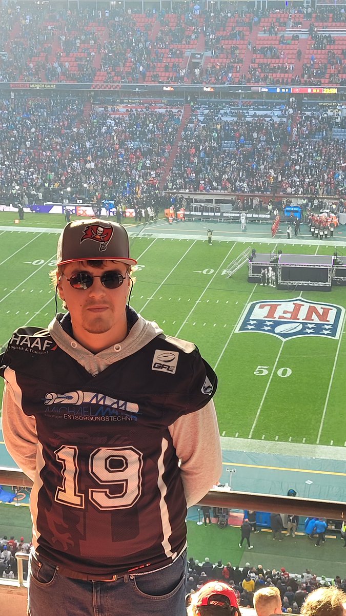 SimoneHi's tweet image. Ingolstadt Dukes goes NFL
#dukes #ranNFL