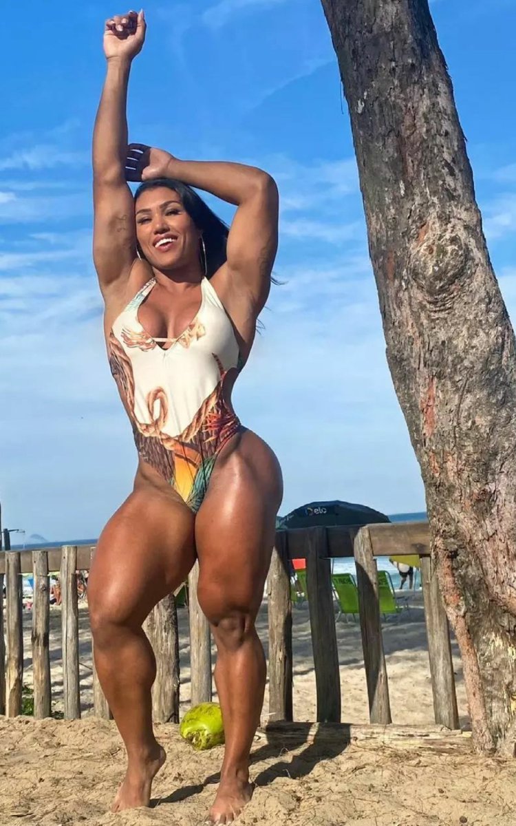 ChillFit on Twitter: "Alessandra Alvez"