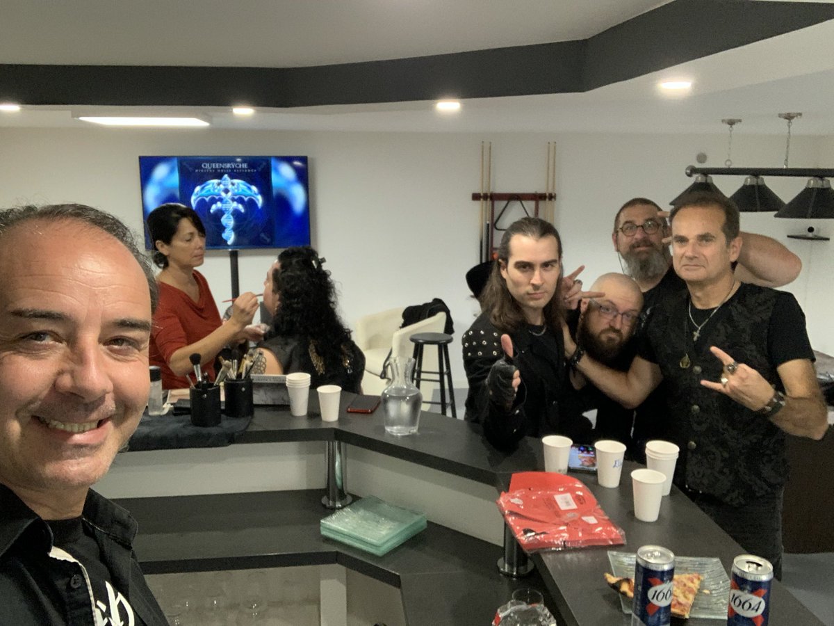Arnljayprods1's tweet photo. #studio #shooting #session #with @Radburn #extract #by #arnaljayshoot #for #radburn #and #arnaljayprods #serious #project #ongoing #powermetal @cedlegger @bobsaliba @ellyiotradburn @_JackMcNally @sabinegoyon https://t.co/l8UevfnMuC