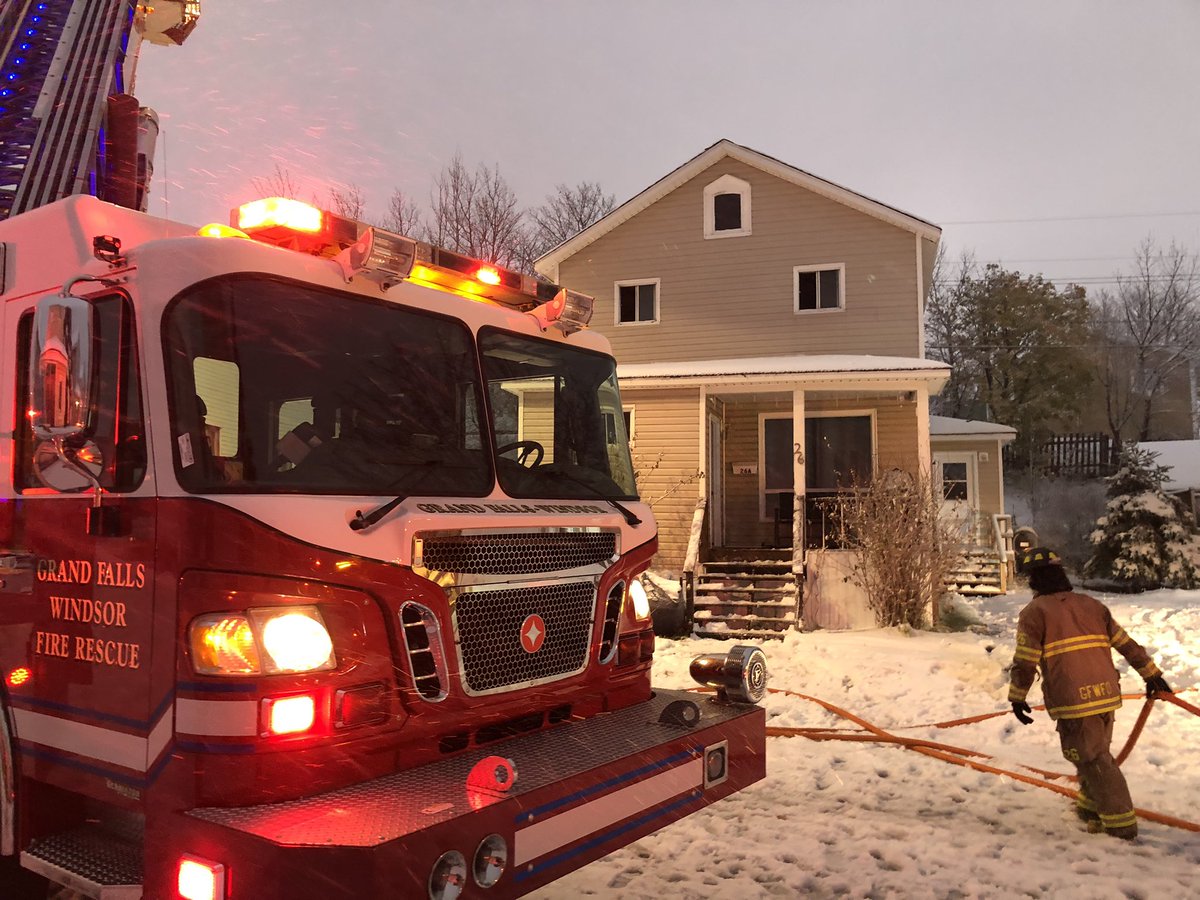FirechiefVince's tweet photo. 24 @towngfw firefighters responded to a house fire in Monchy Road at 6am Sunday morning. Weather conditions slowed response but #GFWFire crews brought the upstairs bedroom fire under control within 6 minutes on arrival.Occupant taken to hospital for minor injury after escaping. https://t.co/2JueNs6dZQ