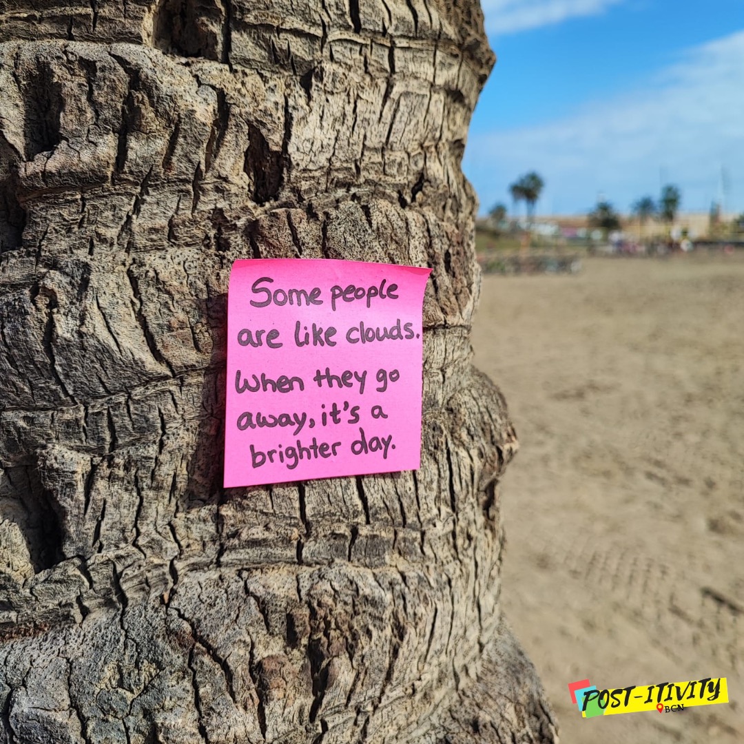 postitiivity's tweet photo. Some people are like clouds. When they go away, it’s a brighter day 🌞✨

#positivity #postitiivity #sunday #motivation #quote #postit #funny #humor #clouds #beach #brighterday #sun https://t.co/a7uwZ5ImT4