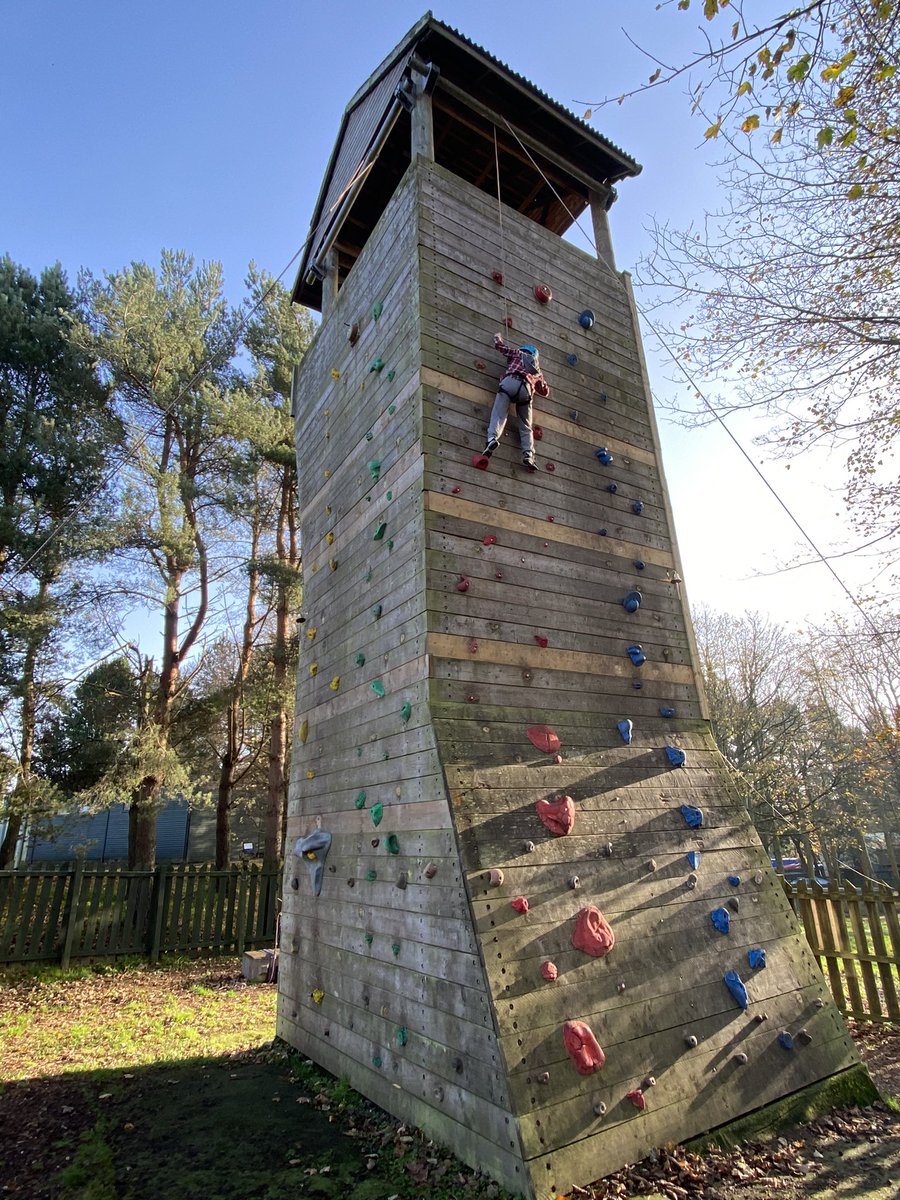 Boness_Science's tweet image. Climbing in the sunshine today ☀️ @Boness_Academy #LadderToSuccess #StudyWeekend #Motivation