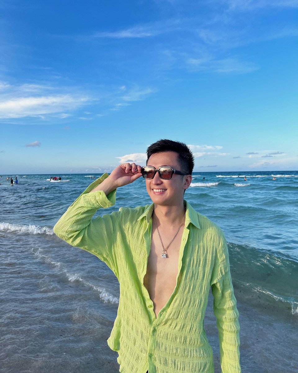 larrylapid's tweet photo. I sea you 👀🌊 https://t.co/eV2nk2tANQ