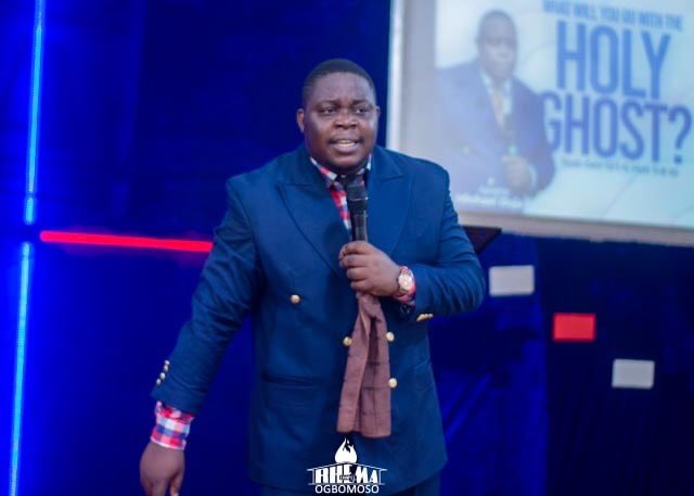 RhemaOgbomoso's tweet photo. Spiritual Impartation!!!

#SundayService
#WhatWillYouDo
#WithTheHolyGhost
#Rhemaogbomoso https://t.co/D9yk5hIPCr