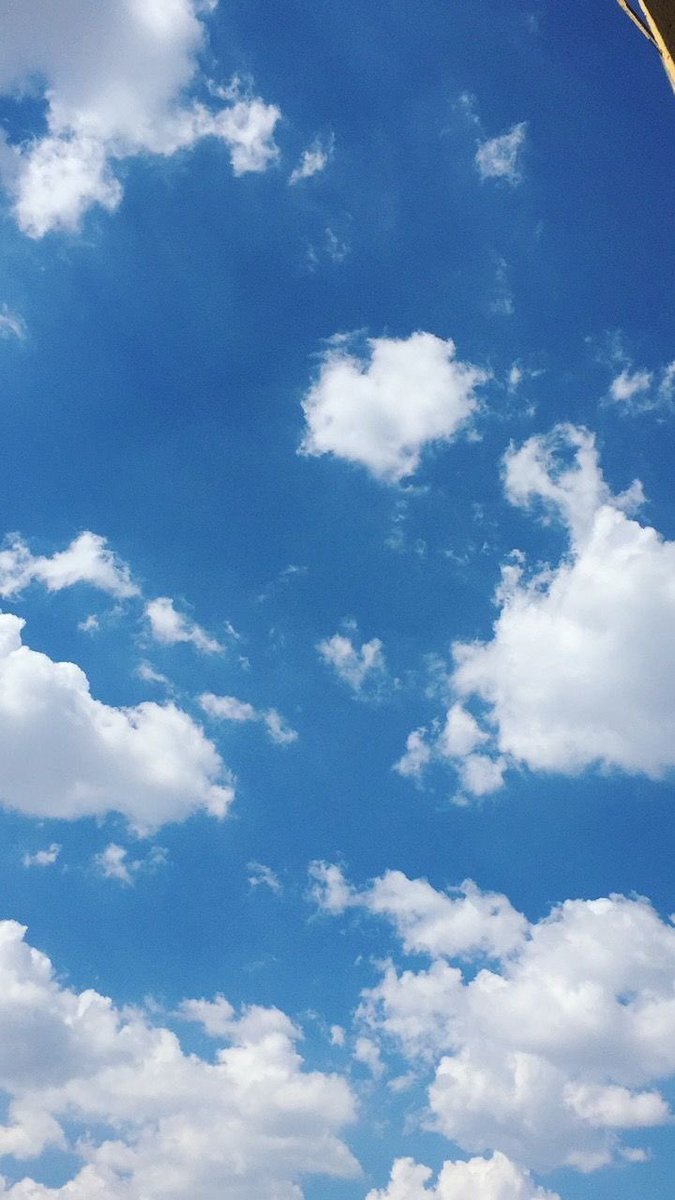 Aukiuk's tweet photo. Skyyyy https://t.co/8gwqvJKbQg