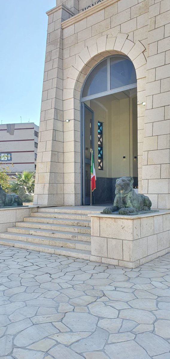 Commemorazione oggi degli italiani sepolti nel sacrario di Hammangi, nel commosso ricordo della loro opera in #Libia e del prezioso contributo alla storia del Paese.