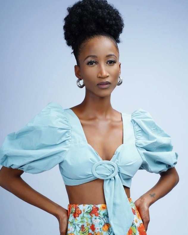 enhle_sithebe tweet picture