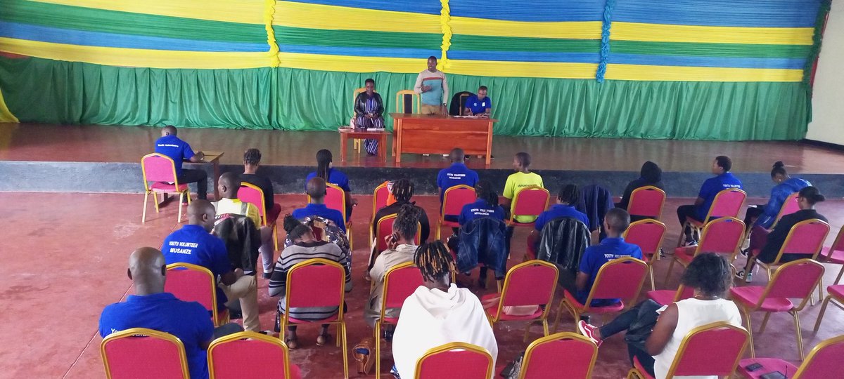YouthMusanze's tweet photo. Harebeye hamwe Ibikorwa bishingiye Ku mihigo ya youth volunteers Aho bigeze bishyirwa Mubikorwa, Ibikorwa byihutirwa bigomba gushyirwamo imbaraga, Kongera Abanyamuryango, Kurwanya ibyaha, Ndetse na Social.@Rwandapolice @RwandaYouthVol1 @KubanaRichard @AMpuhwe https://t.co/MbCsPeXNt5