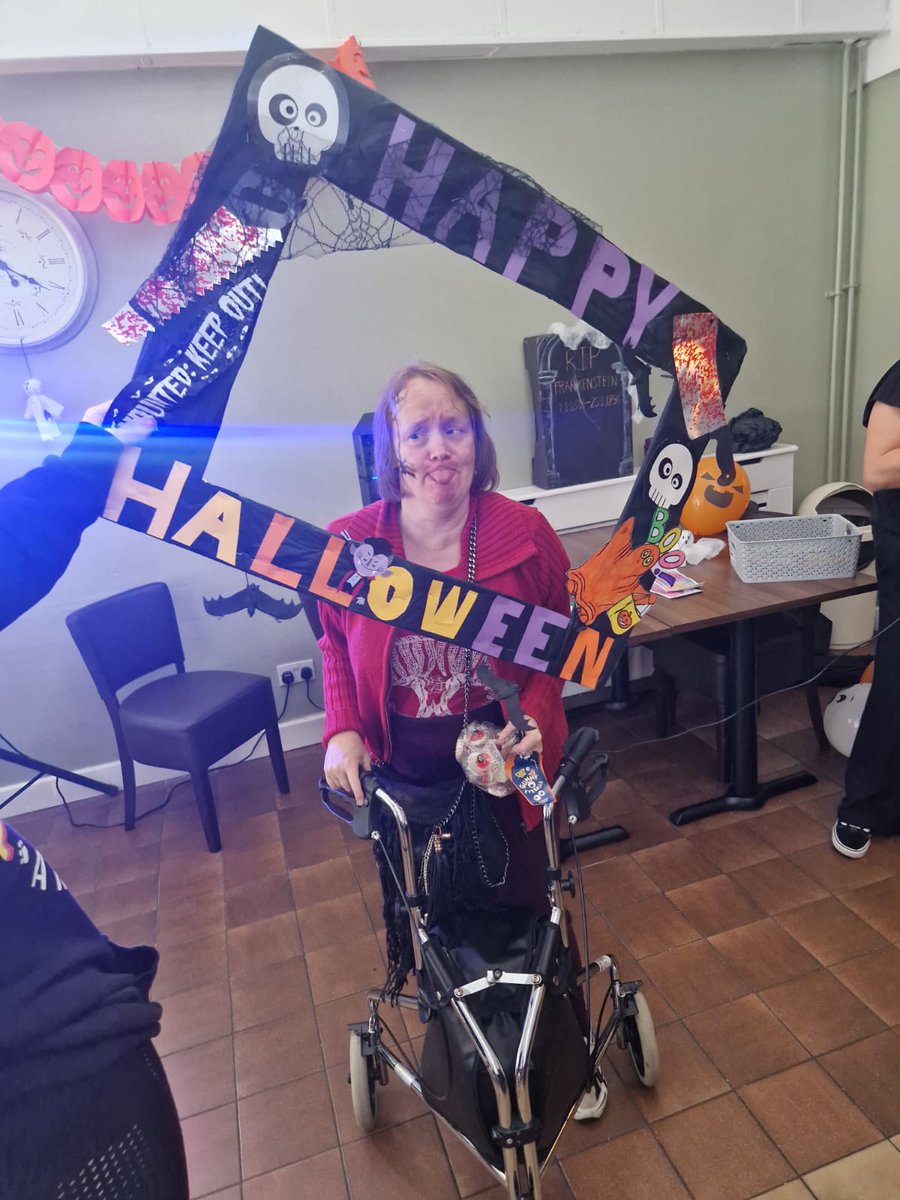 BOCS_England's tweet image. At our Lancashire-based Resource Centre, we threw a Halloween party, disco and bonkers bingo  🎃     

Our service users dressed up in their costumes and had a spooktacular time!

#supportworkerlife #halloweendressup #supportworkers