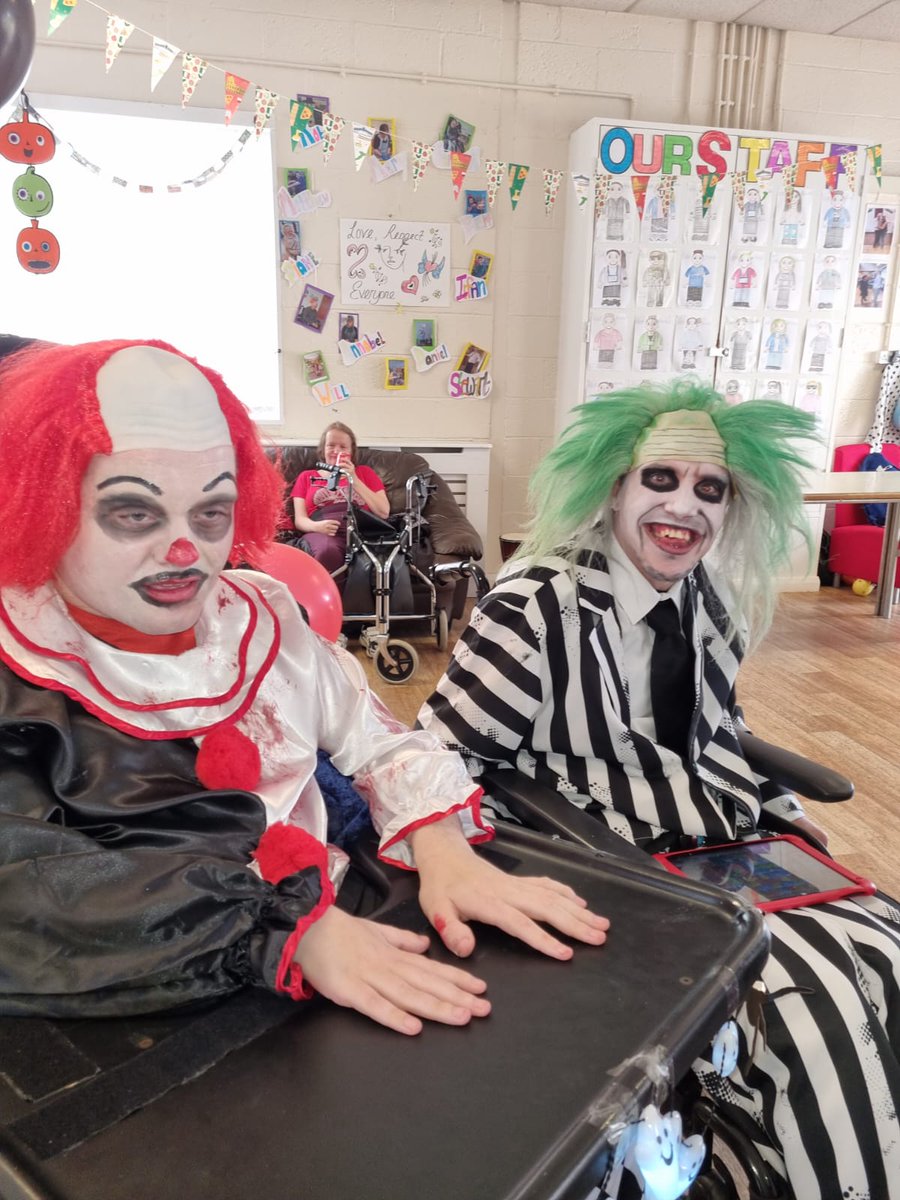 BOCS_England's tweet image. At our Lancashire-based Resource Centre, we threw a Halloween party, disco and bonkers bingo  🎃     

Our service users dressed up in their costumes and had a spooktacular time!

#supportworkerlife #halloweendressup #supportworkers