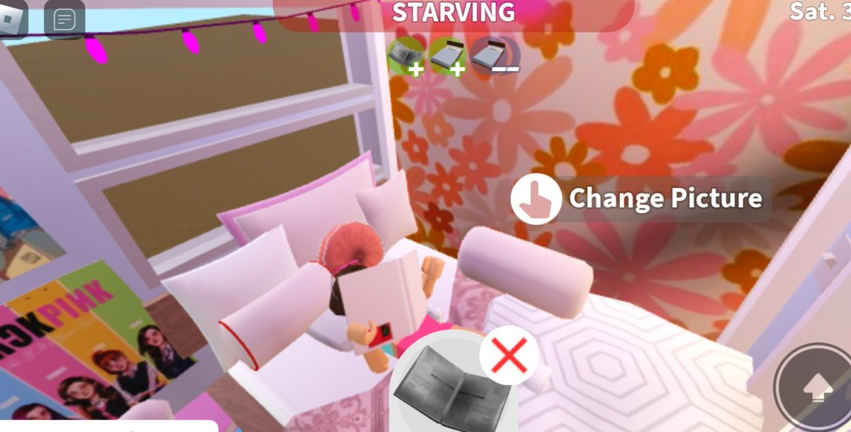 Kittyzzhieee's tweet photo. You can read book while you are resting. 
Is this a bloxburg secret?

#bloxburgsecrets #bloxburgupdate https://t.co/ntWUKzgr9I