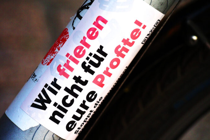 RArnsburg's tweet image. Ich habe mal wieder was geschrieben, falls jemand eine kurzweilige Sonntagslektüre möchte: Wie weiter im Kampf gegen die Krise?
solidaritaet.info/2022/11/wie-we…