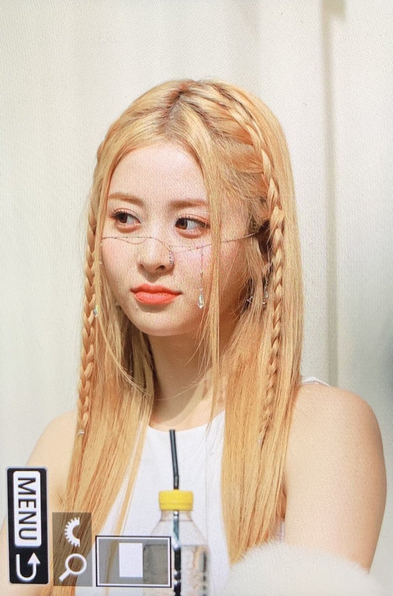 221113 팬싸 프리뷰 

🐶🥺❤️‍🔥

#르세라핌 #허윤진