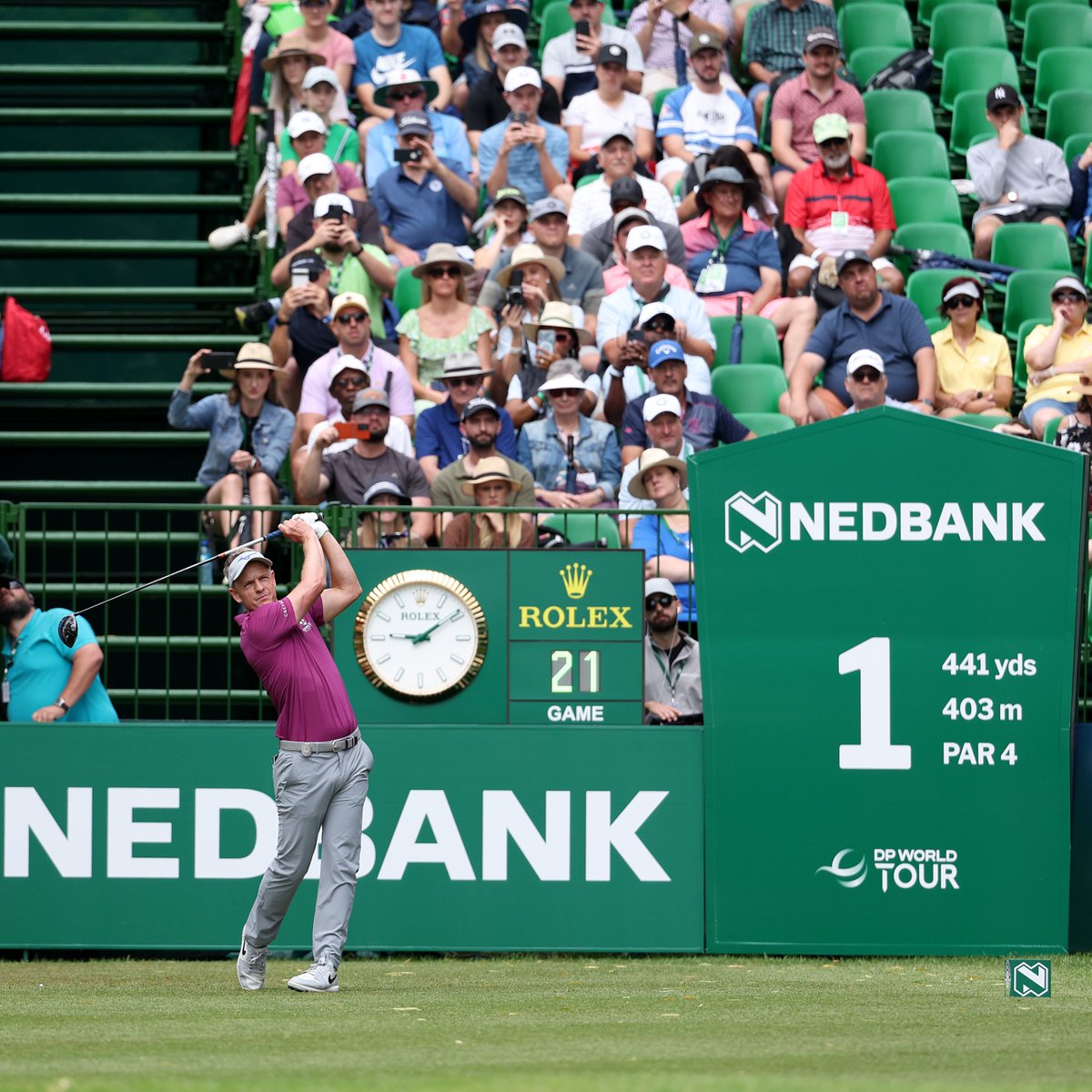 𝐔𝐏𝐃𝐀𝐓𝐄: The final round of the Nedbank Golf Challenge has been suspended due to bad weather.

More updates to follow.