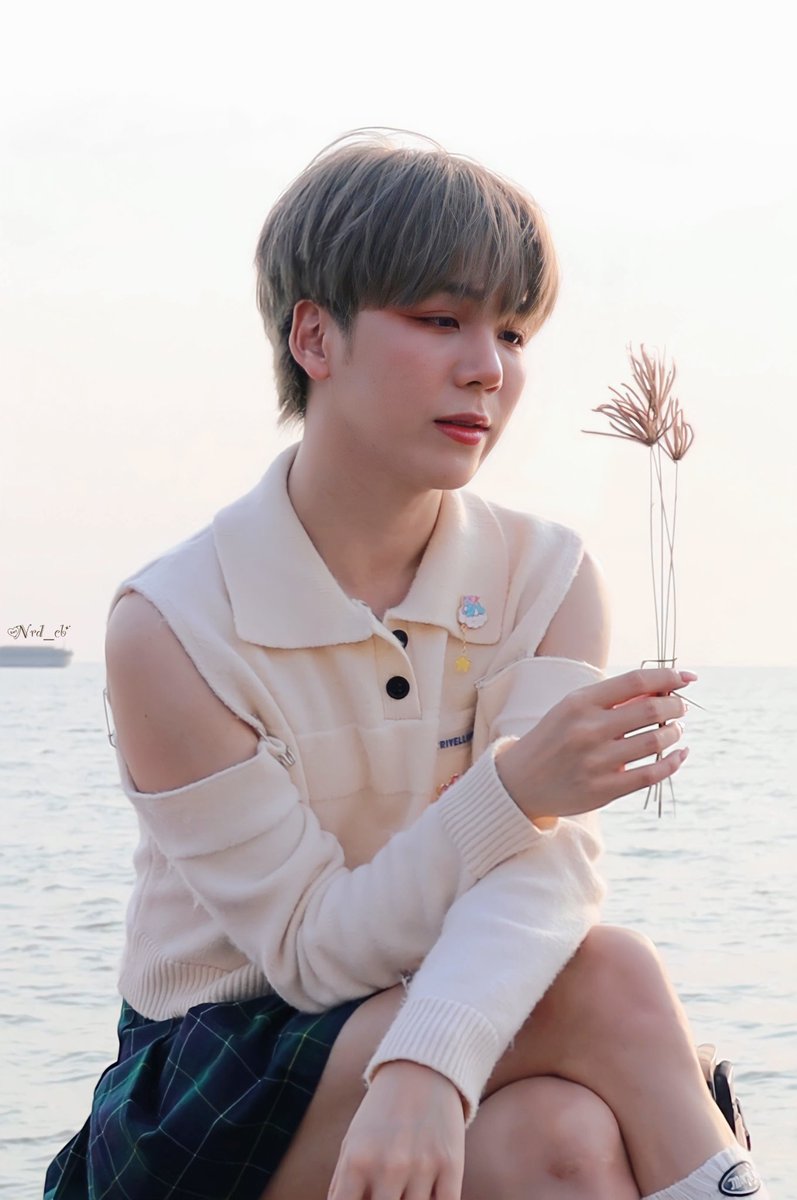 nrd__cb's tweet photo. : ¨·.·¨ :
` ·. อากาศมันร้อนมากเลย ใจเราละลายไปกับเธอหมดละ
₍ᐢ › ༝ ‹ ᐢ₎♡ @cooheartt #COOHEART26thBDay #cooheart https://t.co/oIp7q1Qnrr