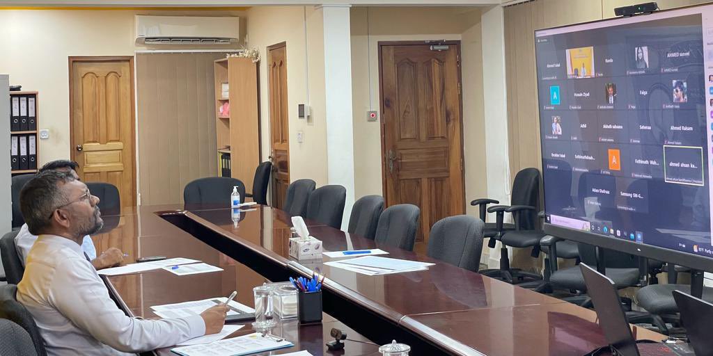 hfarhanmohamed's tweet photo. .@MDPSecretariat ގެ  ޗެއަރޕާސަން @faya_i ޒޫމް  މެދުވެެރިކޮށް  ކުރިއަށް  ގެންދަވާ  ބައްދަލުވުންތަކުގެ ތެރެއިން  ށ އަތޮޅުގެ  ދާއިރާތަކާއި  ބައްދަލުކުރެއްވުން ކުރިއަށްދަނީ 

#MDPhingaalan https://t.co/zvbNqilOvG