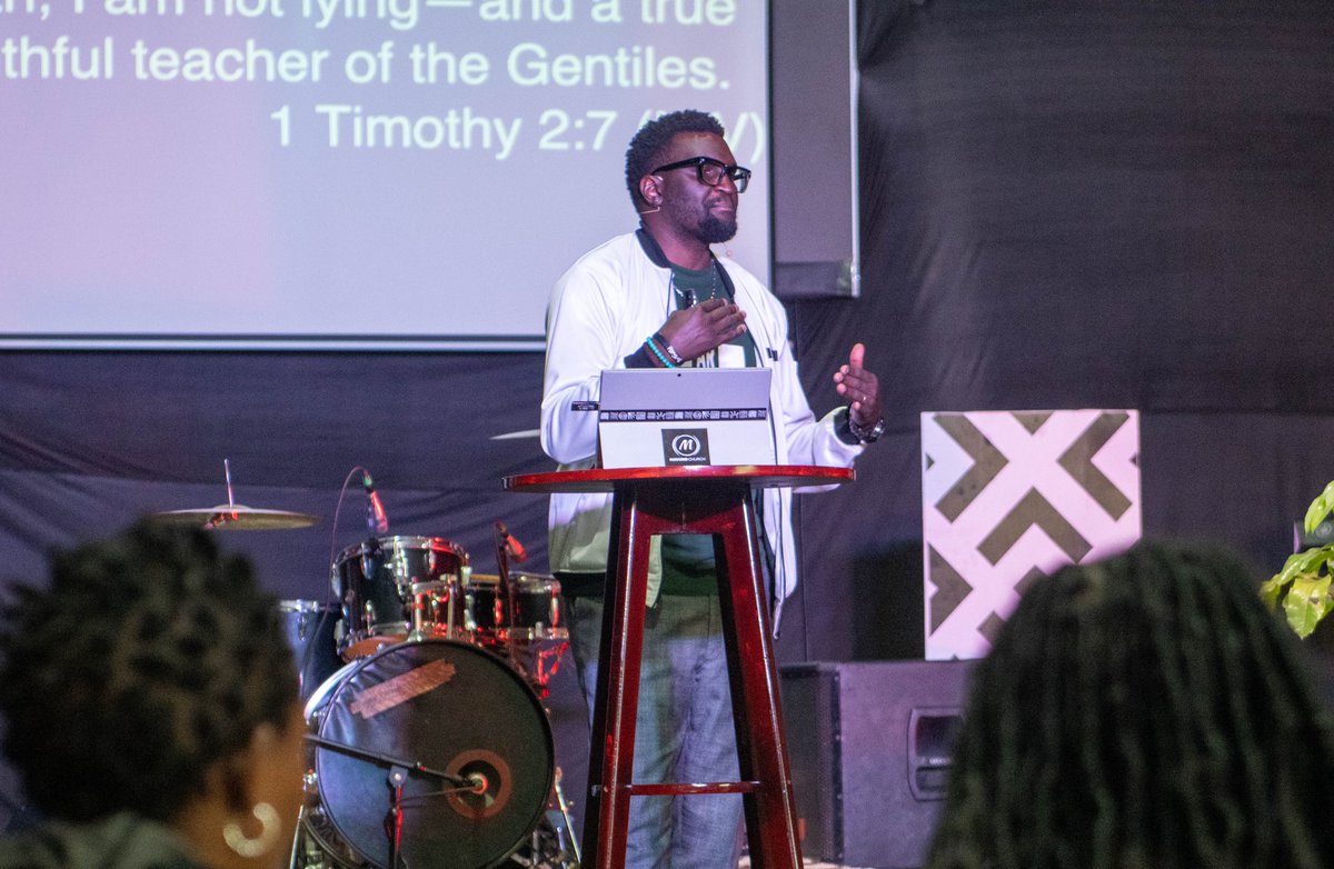 Are you a good witness for Jesus Christ?

Qualities of a good witness: Confidence, Consistency, Trustworthiness, Experience.

Listen to the full message here:
youtu.be/EUB4hkLbxUU

#LifeOnMission