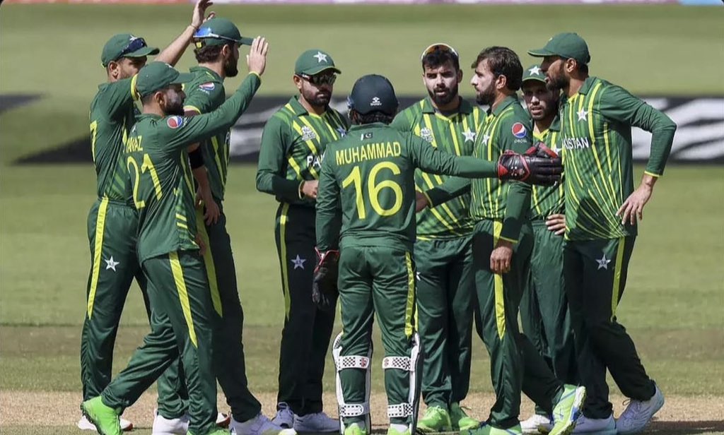 saltafa's tweet photo. Tum jeeto ya haaro, humein tum se pyar hai. Jeet jate to thora aur hota but Pakistan always💚🇵🇰

Well played Pakistan, really enjoyed this world cup and can't wait for next year. https://t.co/GyqesK2KXf