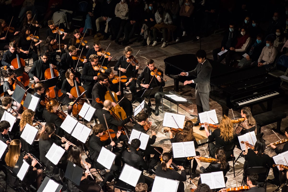 OUStrasbourg's tweet photo. 🎶 Concerts « Charmes » dirigés par Mauro Mariani !
- mer 30/11 à 20h30 (Palais des Fêtes, Strasbourg)
- jeu 01/12 à 20h30 (Auditorium de la Cité de la Musique et de la Danse, Strasbourg) 
- mar 06/12 à 20h30 (Église Saint-Guillaume, Strasbourg) https://t.co/CZZmR3lwgA