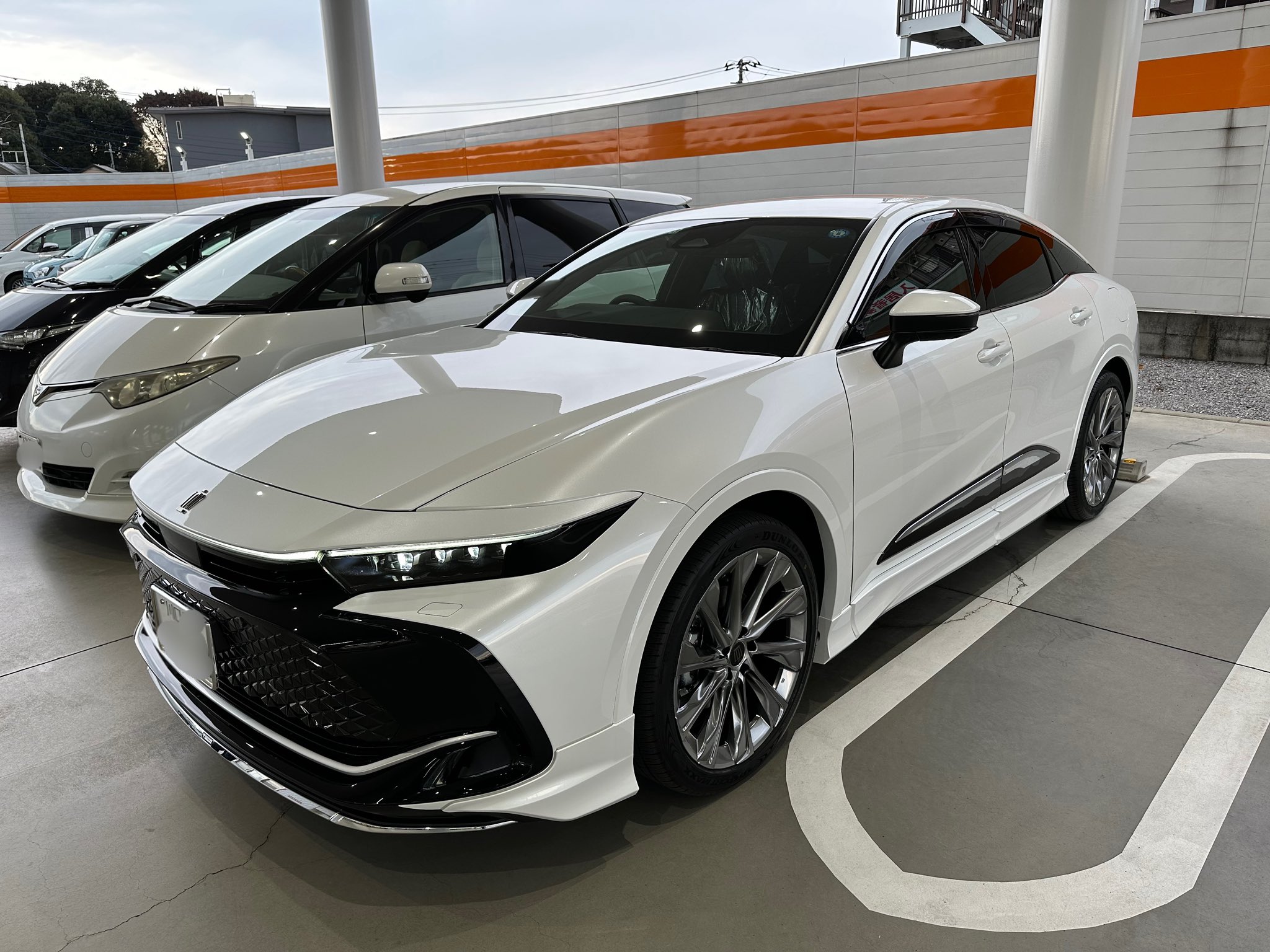 クラウンクロスオーバー現行型モデリスタ モデリスタ、新型「クラウン」のクロスオーバーモデルに品格を