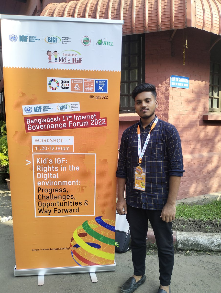 hasanmurad0192's tweet photo. Closing Ceremony of Bangladesh 17th Internet Governance Forum 2022.

#InternetGovernanceForum #InternetGovernance #youthleadership #awarenessraising #capcitybuilding #AsiaRising 
#bigf2022 https://t.co/mjOHMtsrdS