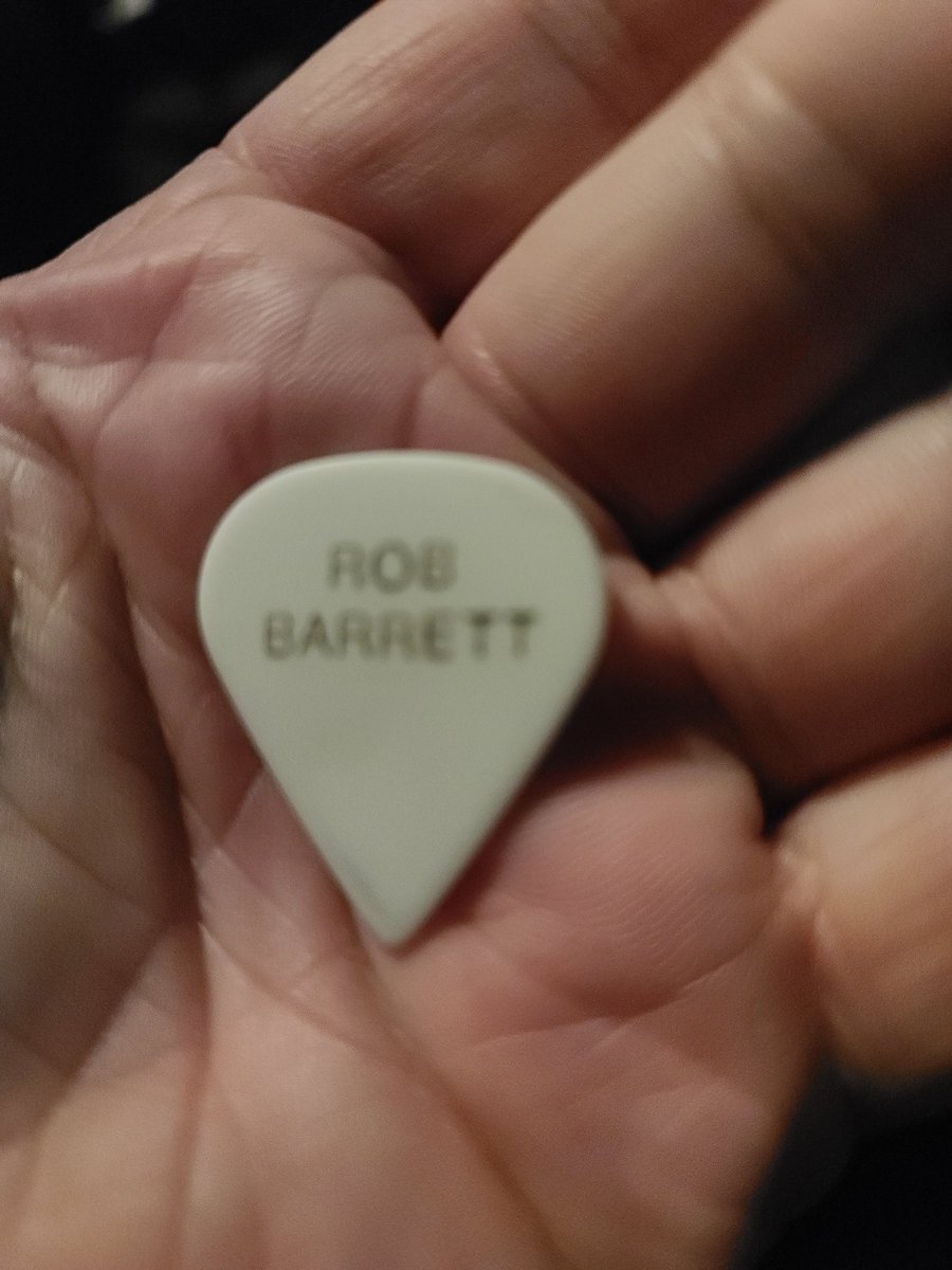 MY PICK ROB BARRETT FROM CANNIBAL CORPSE THREW TO ME FRIDAY NIGHT 🤟🏻☠️🤟🏻