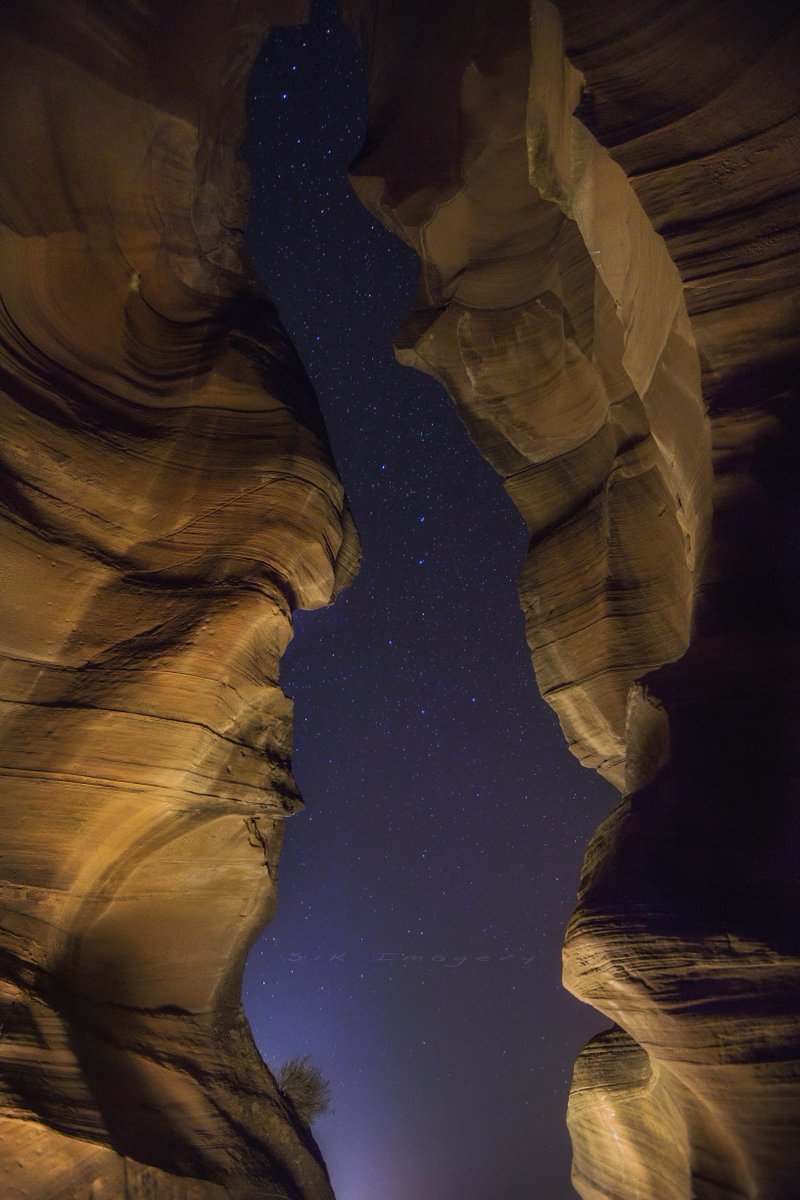 Happy #Sunday everyone!  Today, let’s see your shots with some #Texture! I know you’ve got some great stuff to share!
My shot is from #AntelopeCanyon in #Arizona, looking out at the #BigDipper. The canyon walls have some amazing #textures!
Like/Comment & #Retweet your favs!