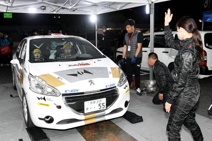 Twitterのコスプレ画像3