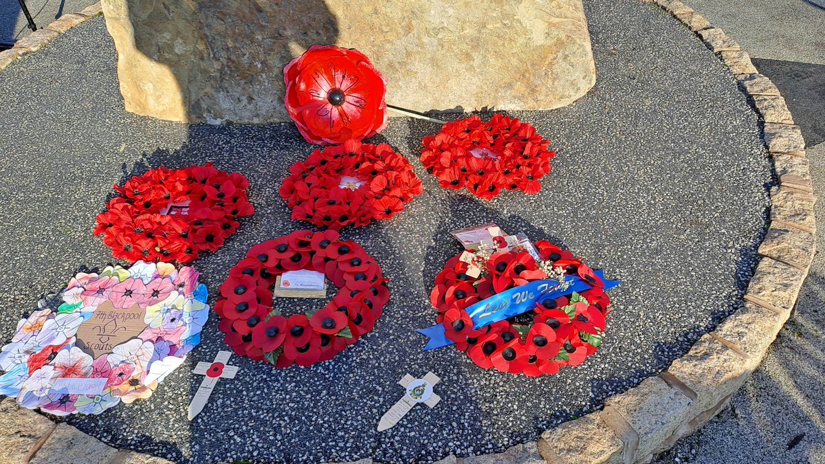 ChurchBlackpool's tweet photo. Lovely Remembrance Service on Mereside. The uniformed organisations did their part beautifully, sang the National Anthem with great gusto! The choir sang very well and it was great to see the service so well attended. Remembrance has been an honour to lead for the last 6 years. https://t.co/mRV52rDTy2