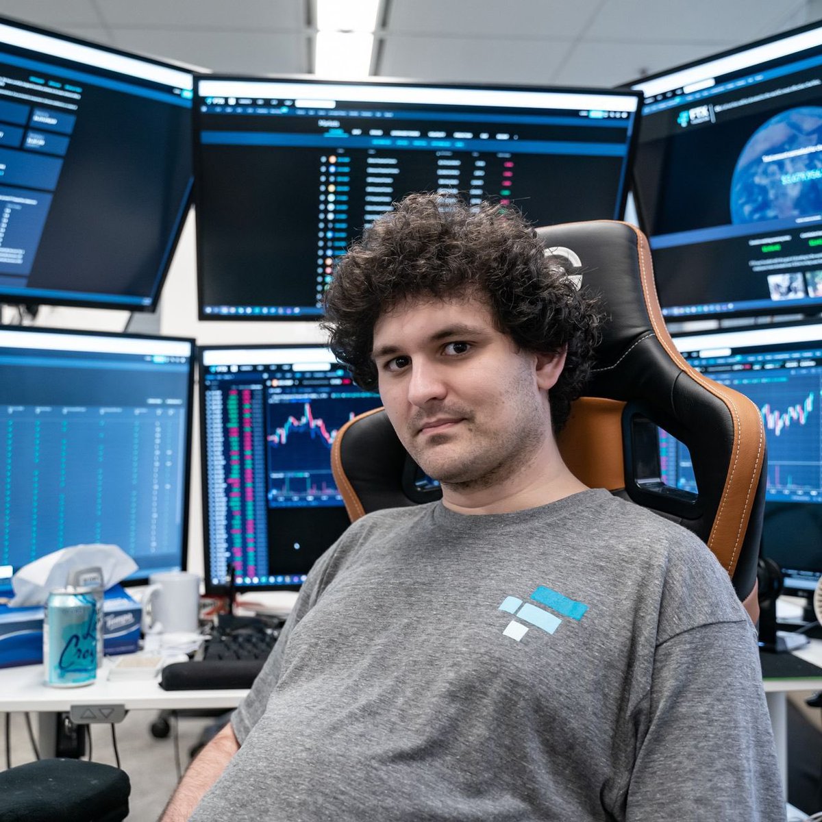 karbon 🐺🦊 tweet media