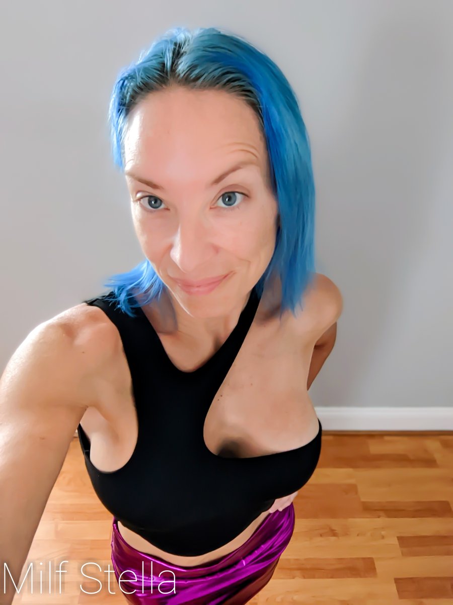 here_stella's tweet photo. New top! #milfstella #milf #altmilf #mature #cougar #girlnextdoor #hotmom #hotwife #petite #fit #modeling #oneshouldertop #fashion #bluehair https://t.co/kjjrQ5k9zn