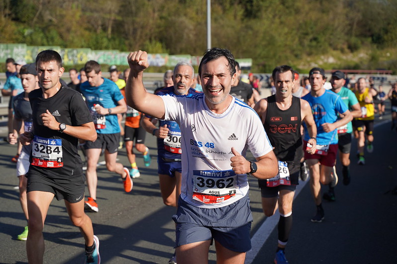 [Argazki galeria] 22. Behobiaren aldaparik gogorrenari egin diote aurre milaka korrikalarik. Goizak Gaintxurizketa inguruan utziko hainbat irudi bildu ditu HITZAk

#Behobia #Behobia22 #BehobiaDonostia #BehobiaSS
oarsoaldea.hitza.eus/2022/11/13/gal…