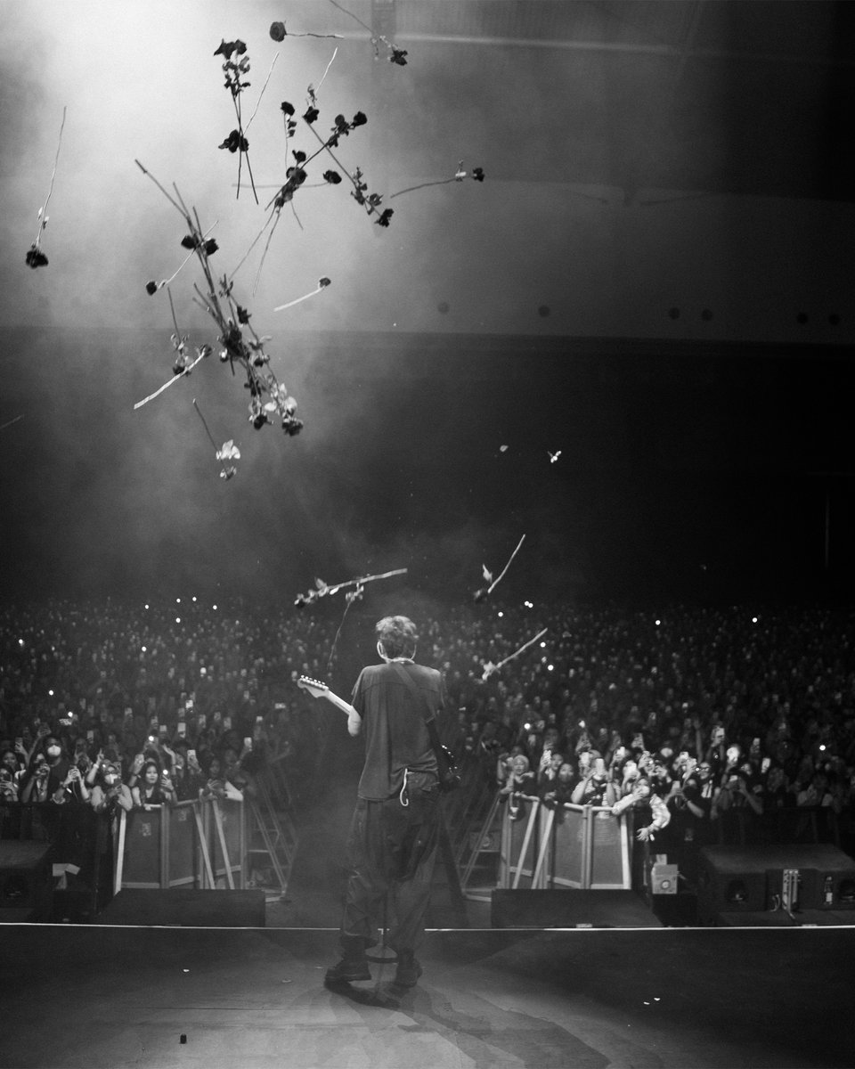 thisisLANY tweet picture