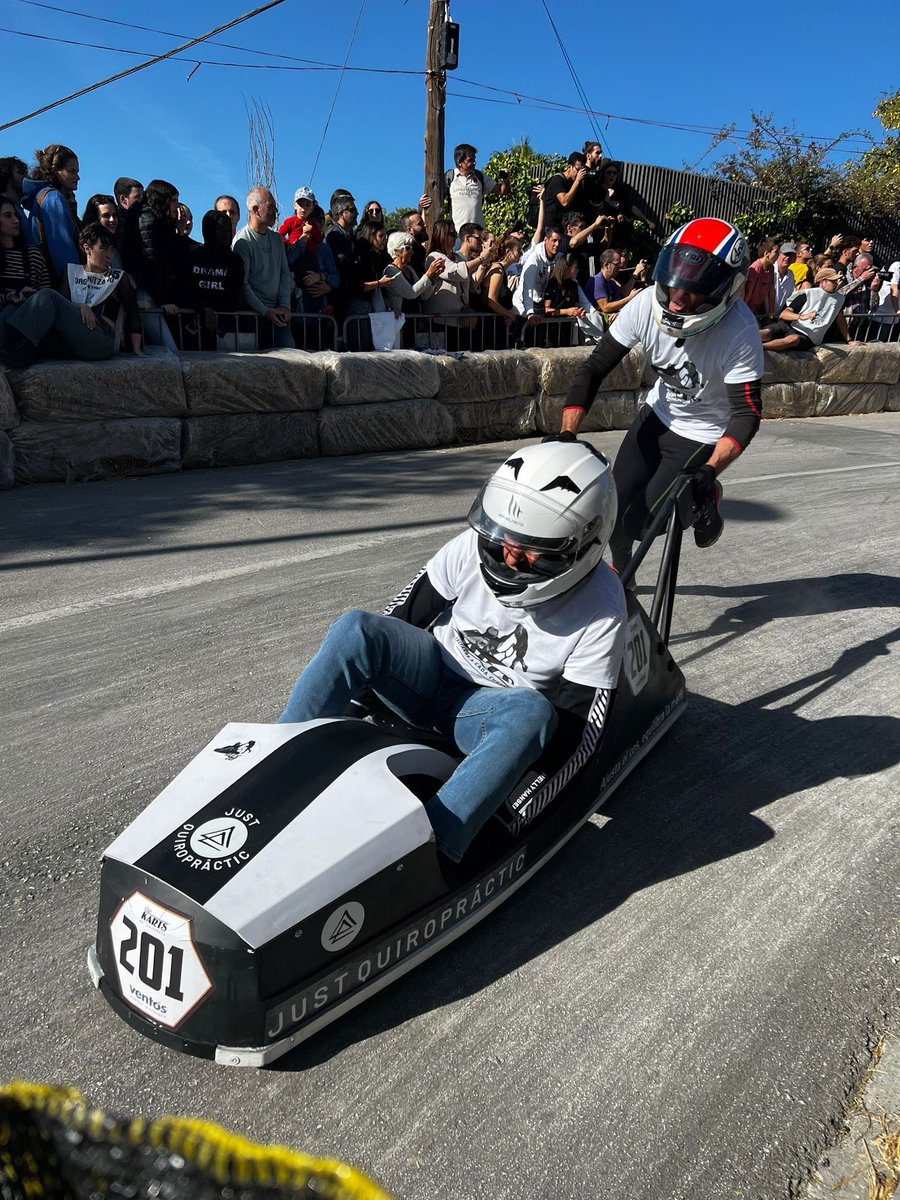 PSCSantJust's tweet photo. #velocitat #emocio #tradicio #esport #cultura a la #cursa de #karts a #santjust! Felicitats a tots els participants i a tot Sant Just per animar als corredors! @joanbasaganyas @ginapol @neoxpm https://t.co/qHaBxFSM38