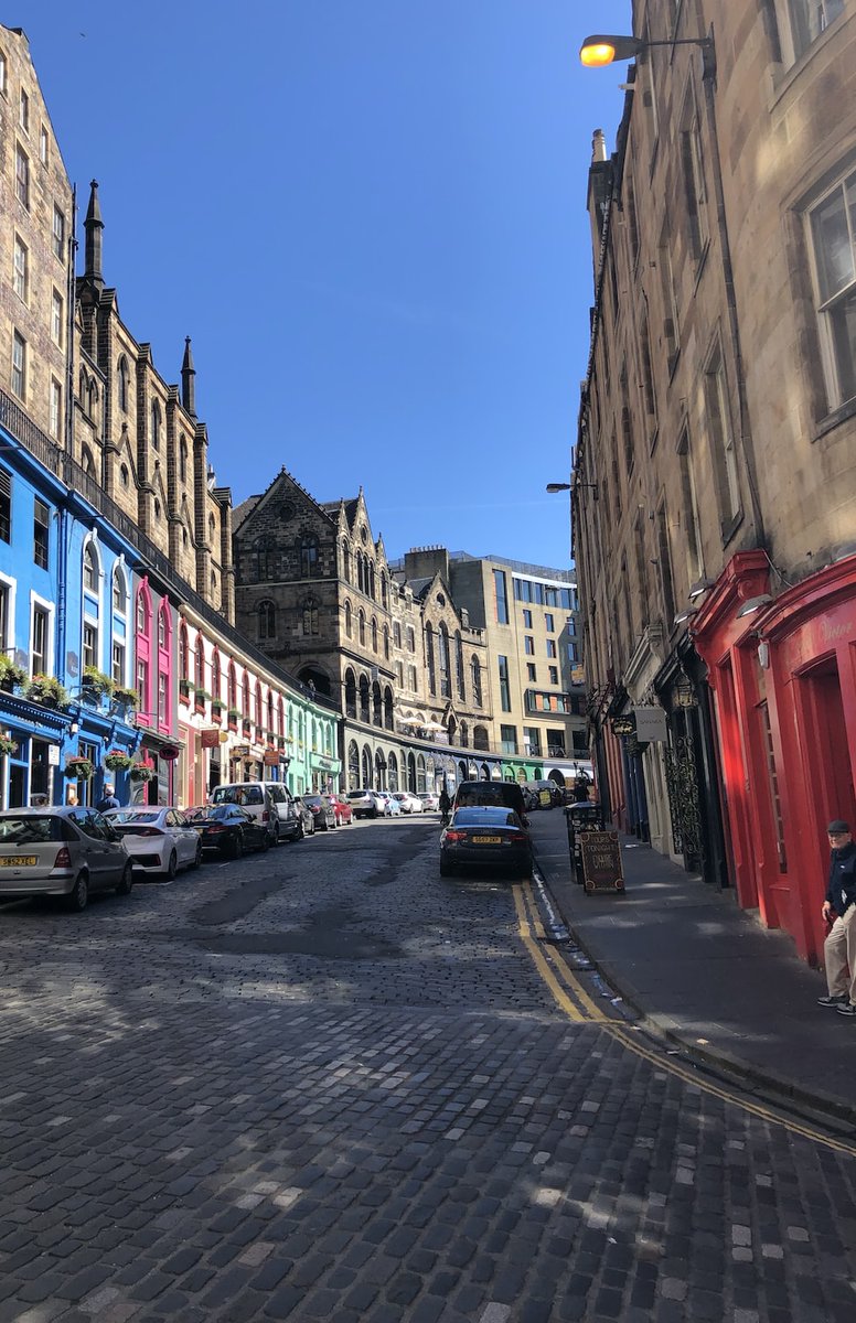 sliceandserve's tweet photo. For waking up to a clear blue and still-skied autumn day, I give thanks. She soothes my soul. Through layers of last night's urban-beated grit and grime, to ancient rooftops silhouetting across my morning. I fucking love this city.
#EdinB #Edinburgh #SCOvNZL #autumnnations https://t.co/aTFcLsBG2P