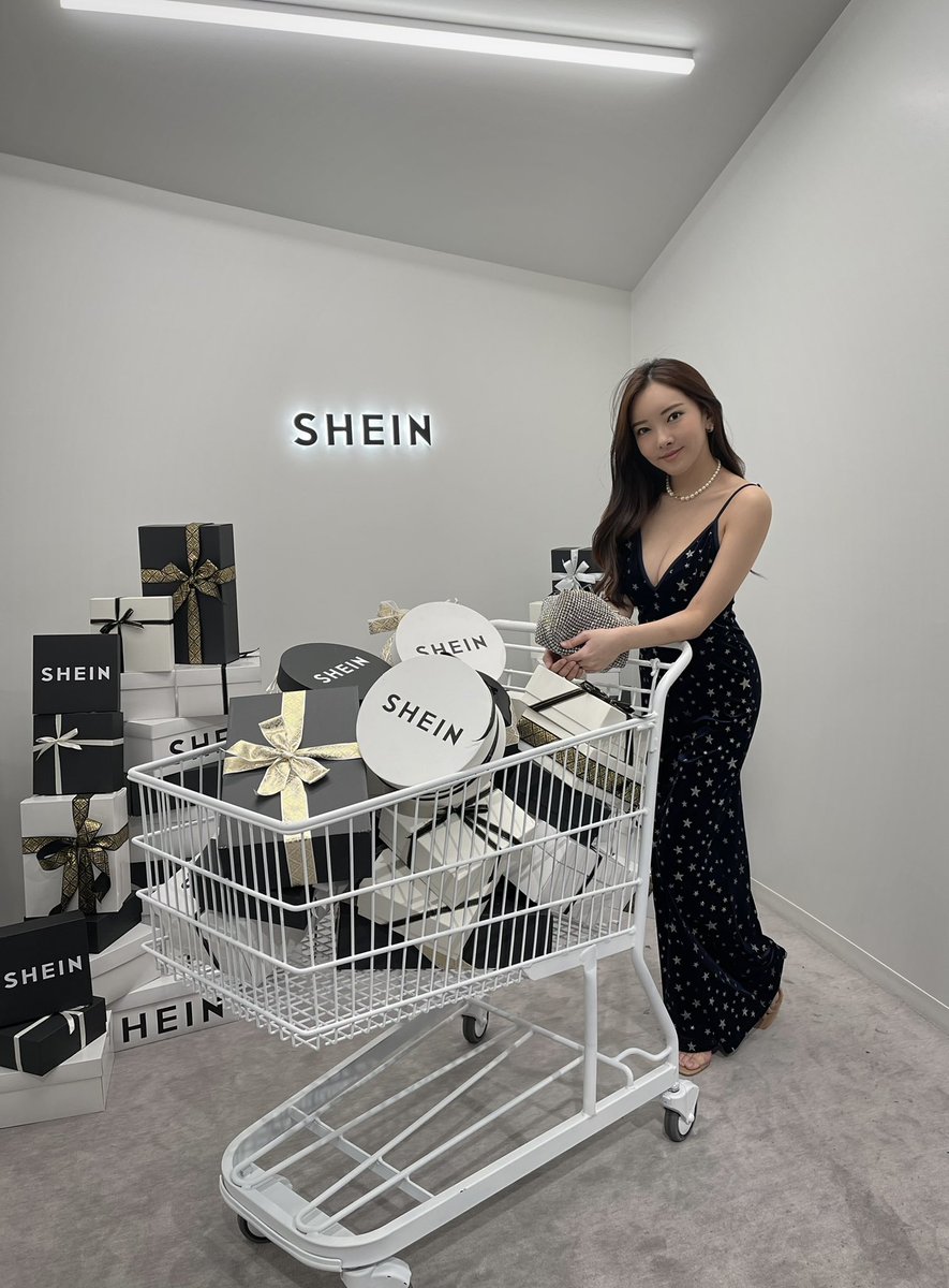 Ayumi_Hills's tweet photo. Congratulation for opening!
My outfit all from SHEIN
全身SHEIN だよ✨
#sheintokyo #besheinmodels + @shein_japan #shein
クーポンコード:SHEINTOKYOKOL
割引率:0〜5999円 15%オフ,6,000円以上20%オフ
利用可能期間:22/11/07~23/1/31 https://t.co/WMCl5Na8tV