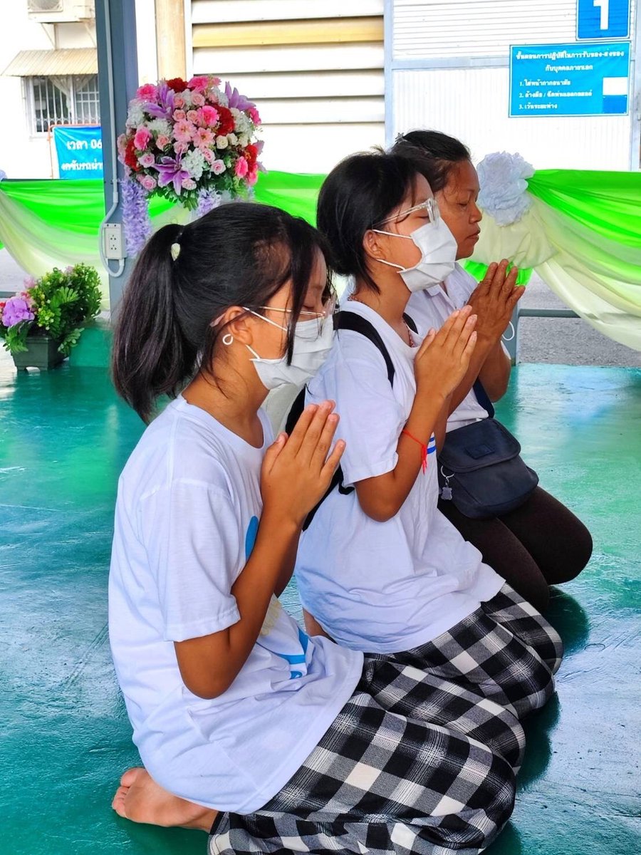ubasok072's tweet photo. https://t.co/62MchgHFbI
 🙏ร่วมอนุโมทนาบุญกับเจ้าภาพผู้มีบุญทุกท่าน ประจำวันอาทิตย์ ที่ 13 พฤศจิกายน พ.ศ.2565และ..ขอเชิญชวนเจ้าภาพสาธุชนผู้มีบุญทุกท่าน https://t.co/ld0EUyMeqU