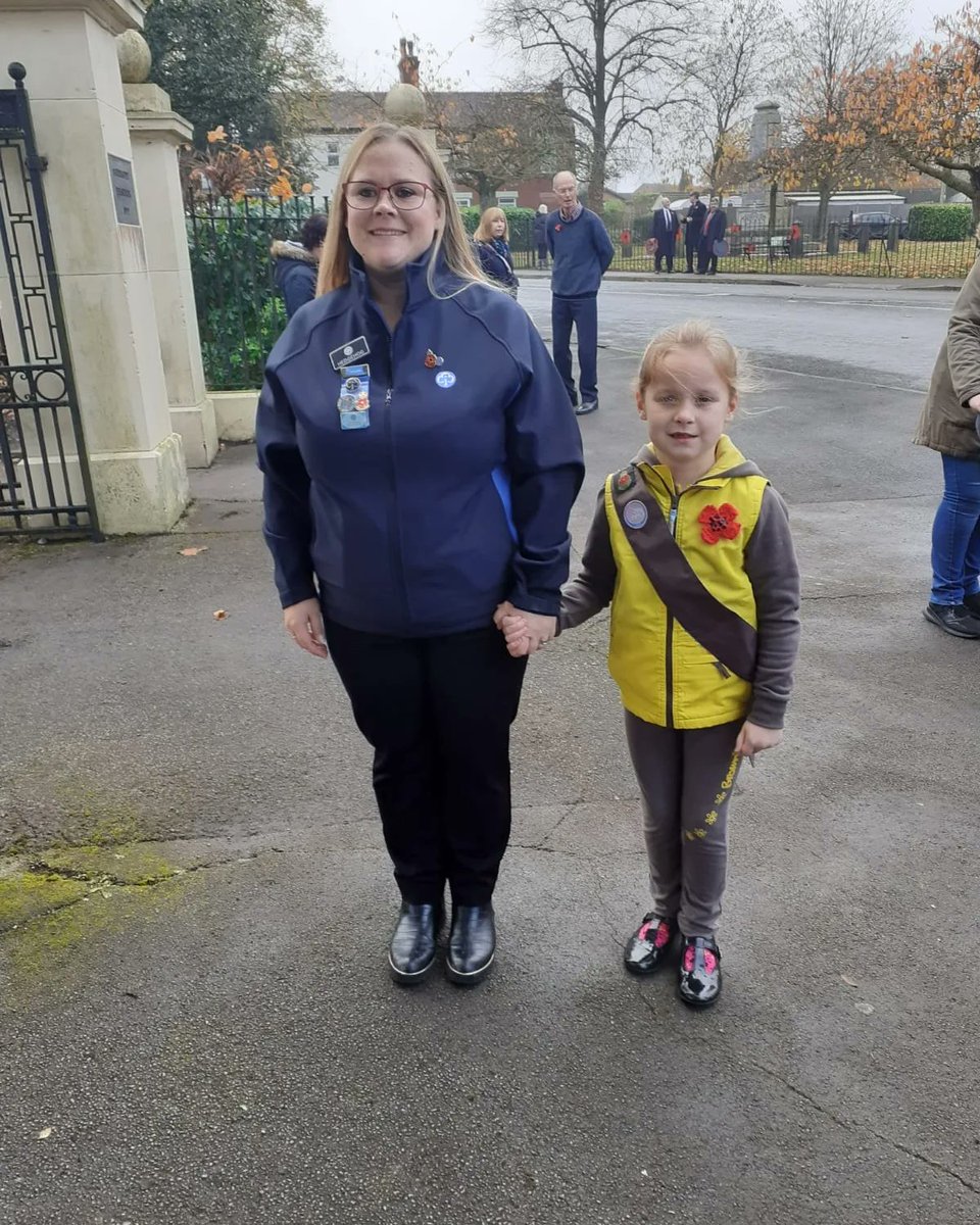 MrsKSibson's tweet photo. Remembrance Day Parade for me and Eloise today @Girlguiding @GuidingDerbys #GuideLeader #Brownies https://t.co/N5hM2khpJ9