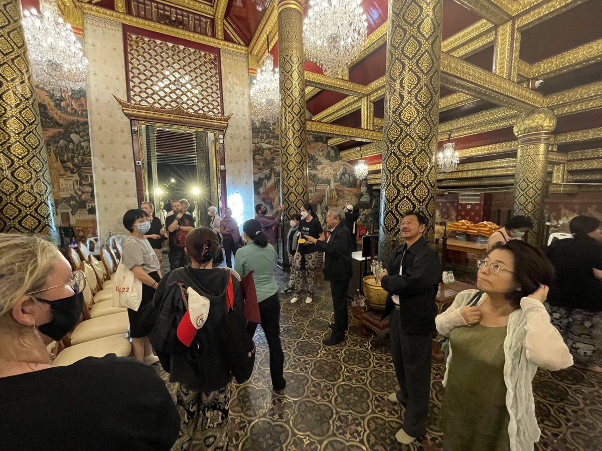 seameospafa's tweet photo. We are now at Wat Phra Sri Mahathat (famous Buddha image). Although delayed by an hour from programme schedule, it worked more to our favour as the gold from the temple looks more stunning at night with the lights. #SPAFA Post-#IPPA22 excursion #Phitsanulok https://t.co/L12Uvqr2En