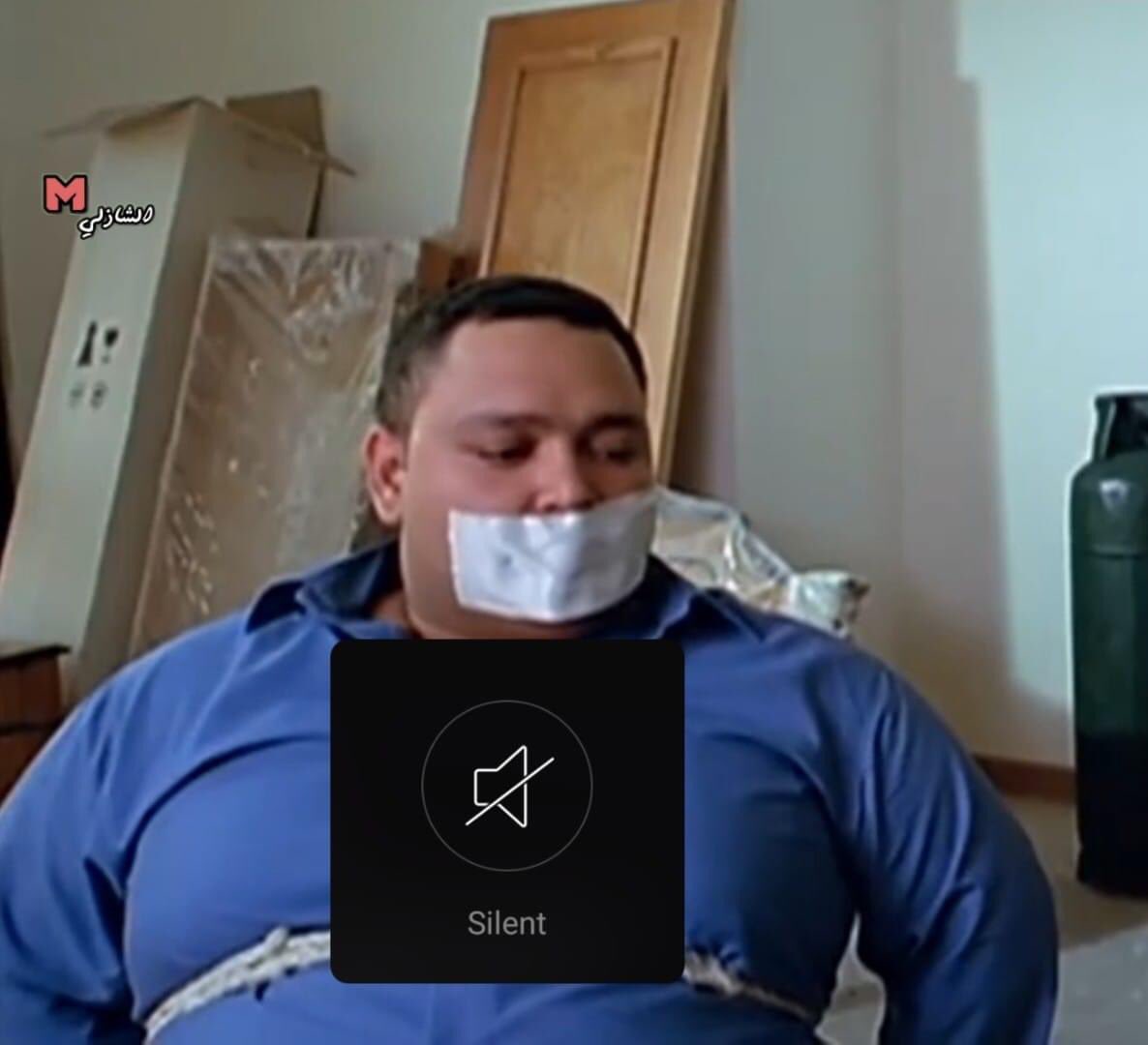 الناس بتغير رنه موبايلها كل يوم ويحطوا حاجات جديده

موبايلي من يوم ما اشتريته :.