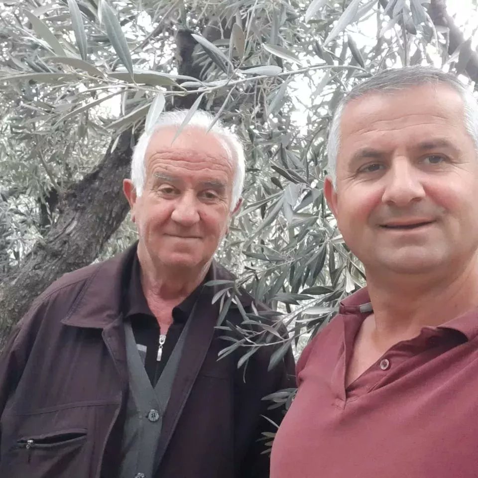fredihoxha4's tweet photo. Levan Fire Albania https://t.co/YyRk0KDarw